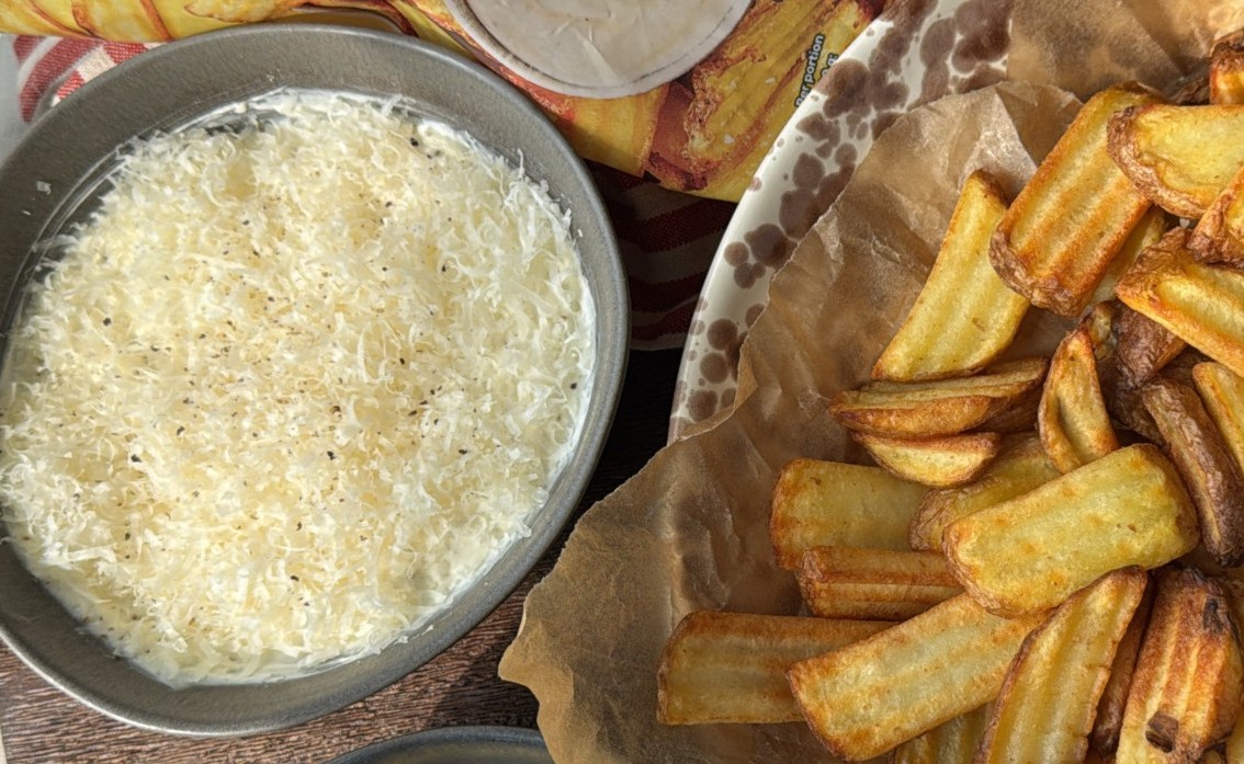 Tryffel- & Parmesankräm med Felic Pommes Chips - FELIX